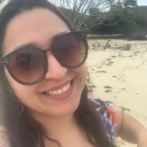 Meet your Posher, Thania